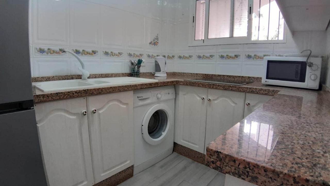 Apartamento Sol De Carabeo Nerja Luaran gambar
