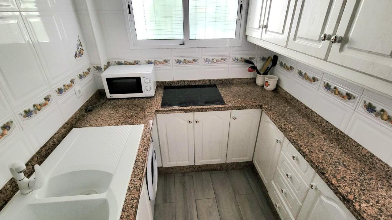 Apartamento Sol De Carabeo Nerja Luaran gambar